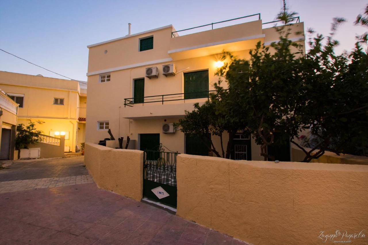 Pier Apartments Karpathos Exterior photo